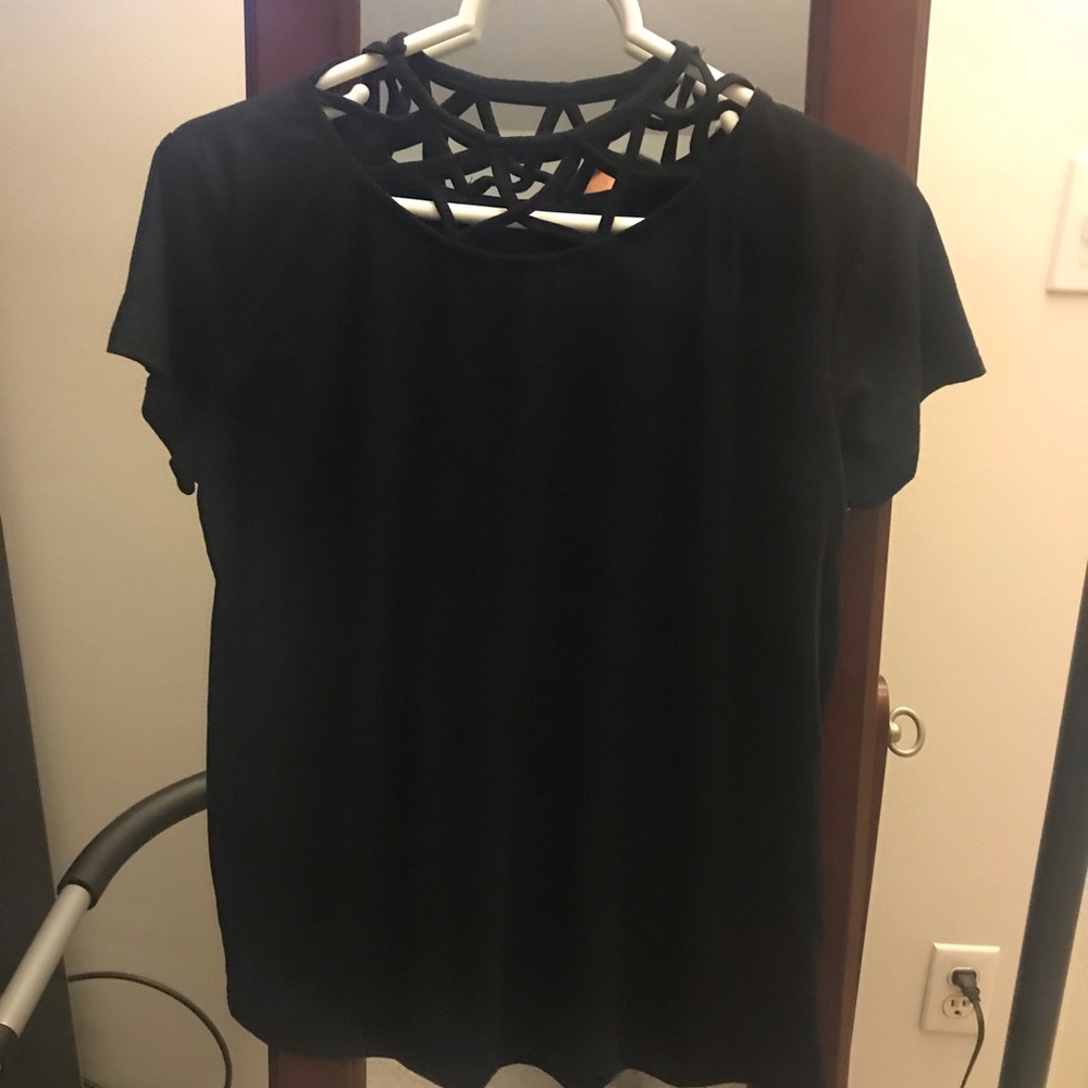 Lifestyle soft and cozy black tee by Poof